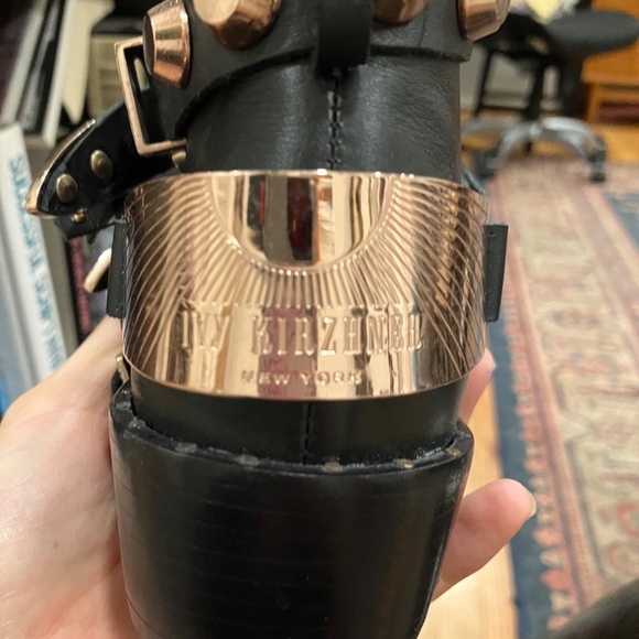 Ivy Kirzhner Black Rose Gold Studded Leather Boots Size 10 (fits like 9) - Picture 4 of 11